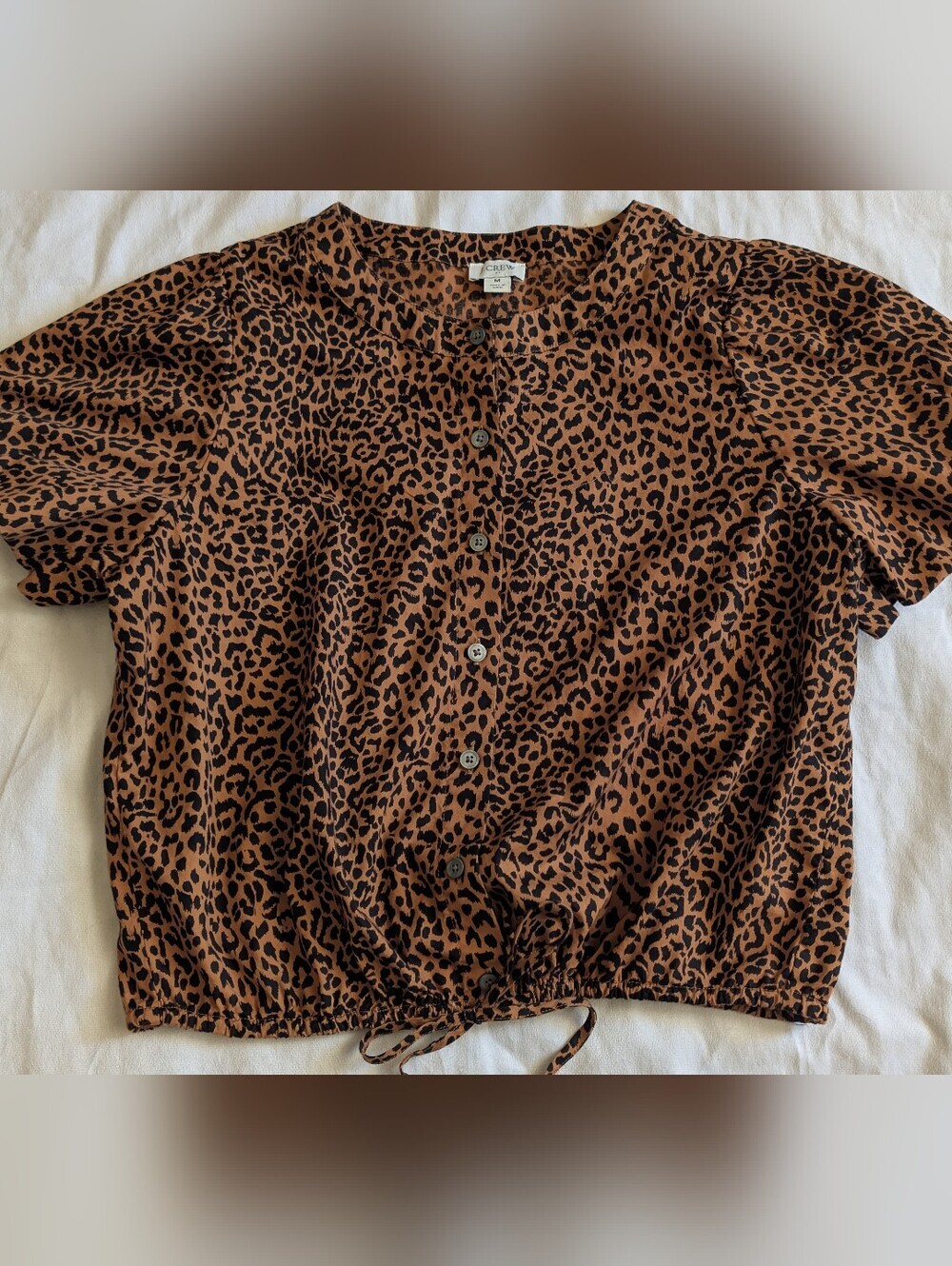 J. Crew Leapord Print button up, short balloon sleeve, tie bottom shirt size M